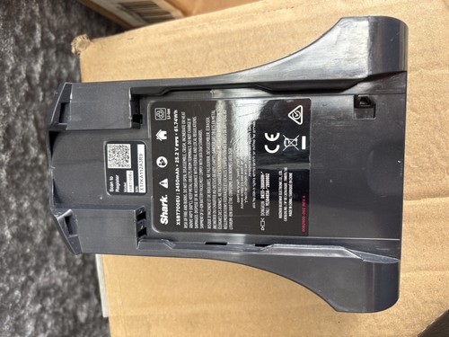 New genuine shark - shark, xsbt700eu